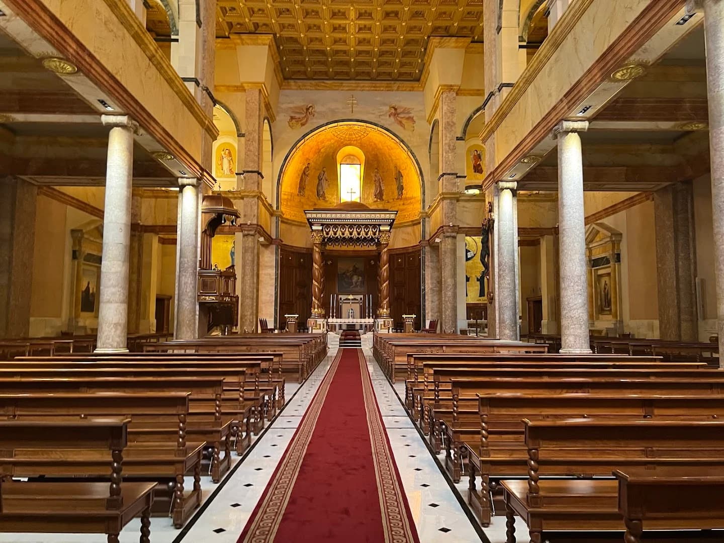 Interior view of Saint George Maronite Cathedral (Beirut)