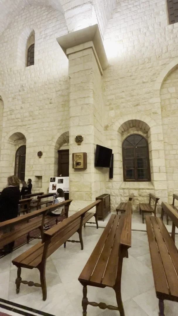 الداخل view of كاتدرائية القديس جاورجيوس
