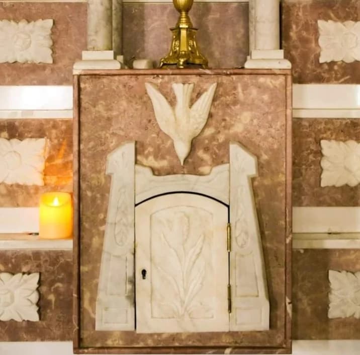 Interior view of Our Lady of Assistance (Saydit el Maounat)