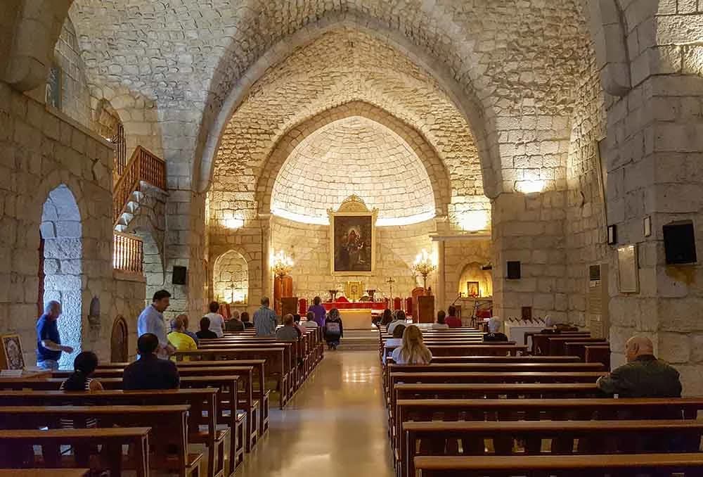 Interior view of Our Lady of the Rosary Church (Al Wardiyeh)