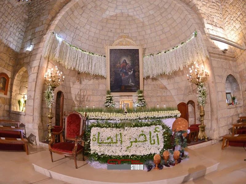 Altar view of Our Lady of the Rosary Church (Al Wardiyeh)