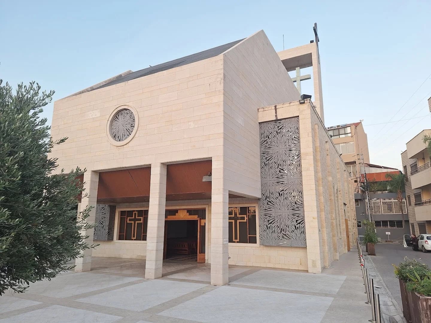 Saint James Church (Byblos) - Church