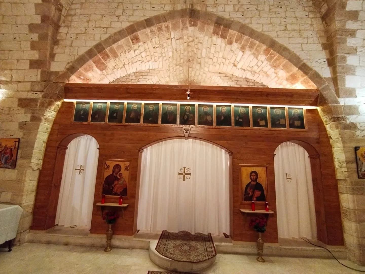 الداخل view of كنيسة النبي إيليا