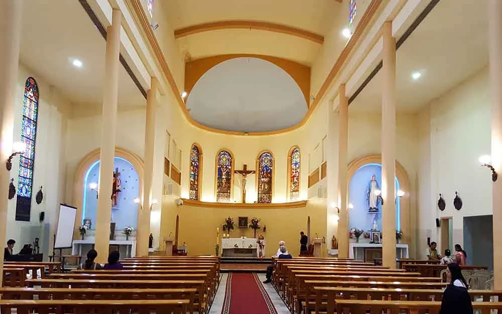 Intérieur view of Église Saint-François