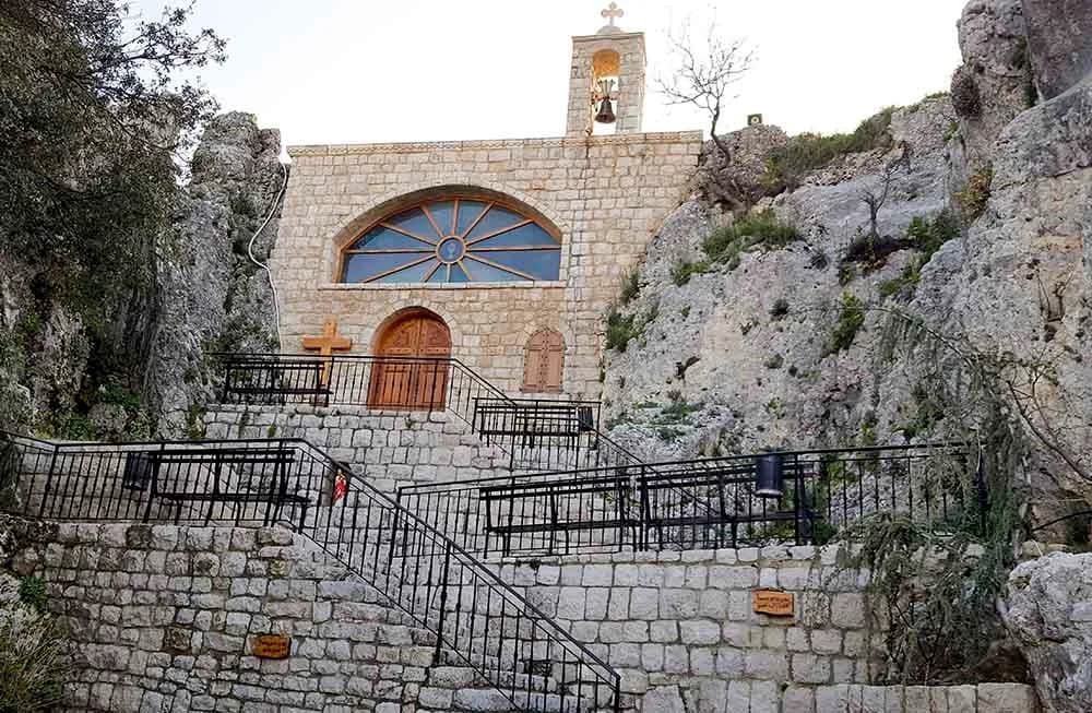 Martyrs Church Mar Estephan (Raashine) - Church