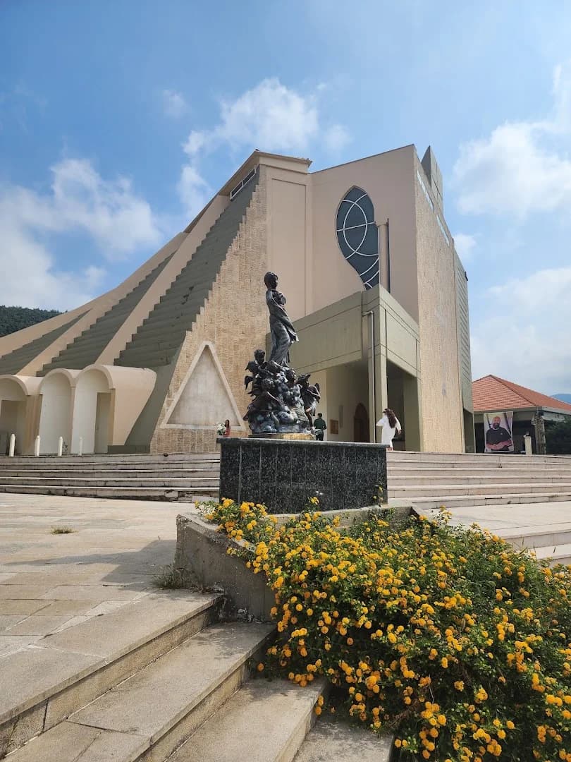 Our Lady of the Washerwoman (Saydet el Ghassalet) - Church