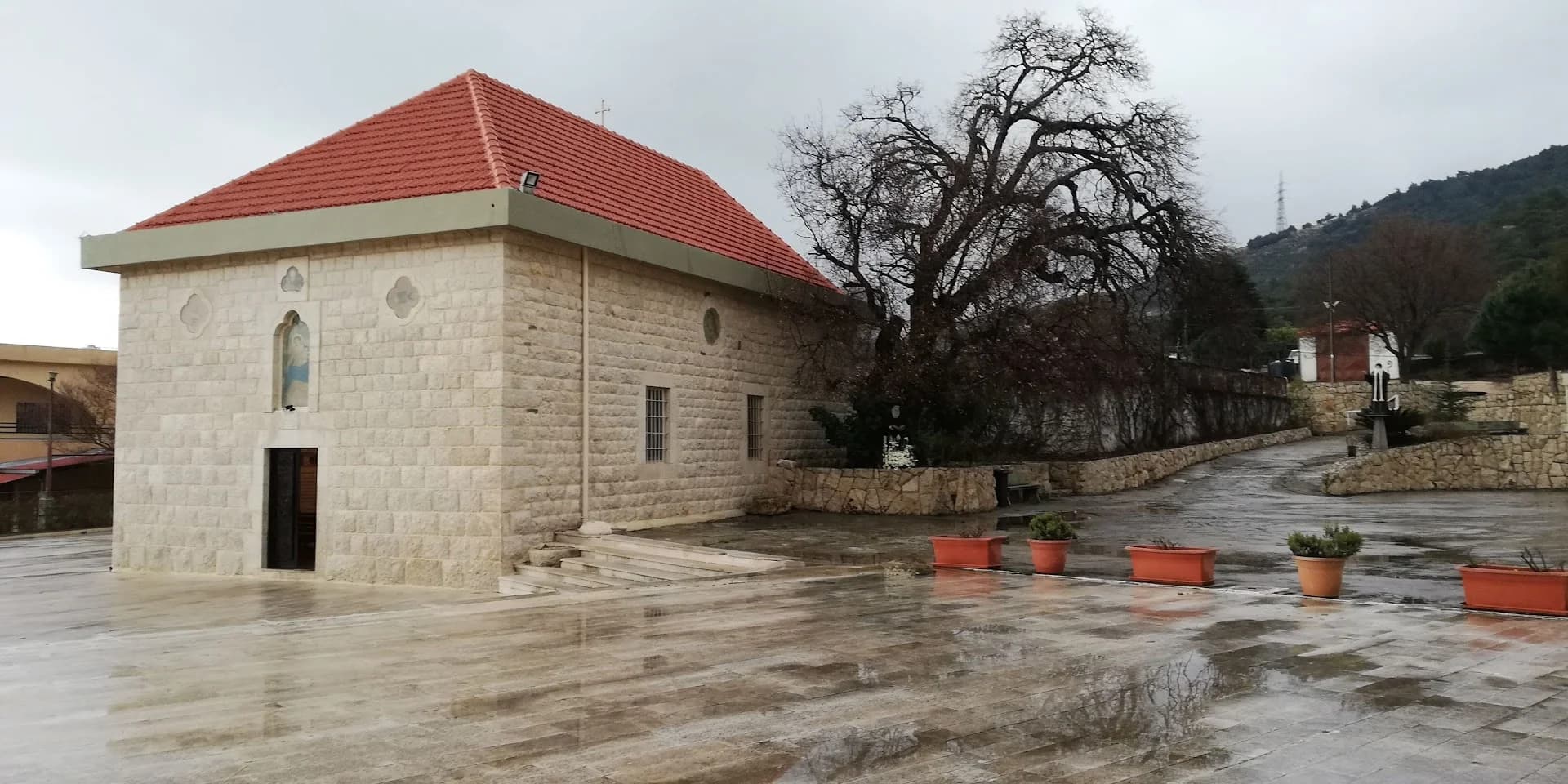 Exterior view of Our Lady of the Washerwoman (Saydet el Ghassalet)
