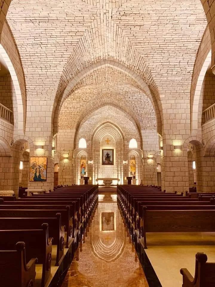 Intérieur view of Église Saint-Siméon Stylite