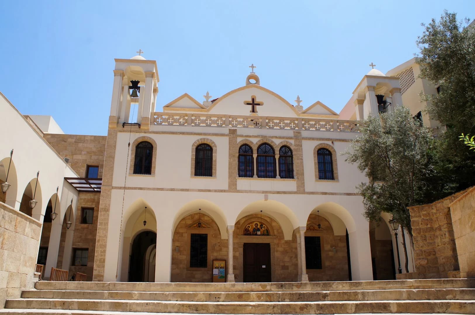 Saint Demetrios Church - Church in Beirut