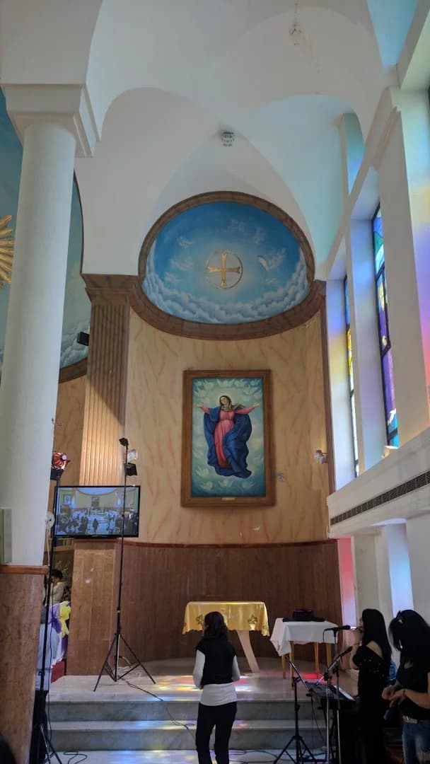 Interior view of Saint Michael Church (Chiyah)