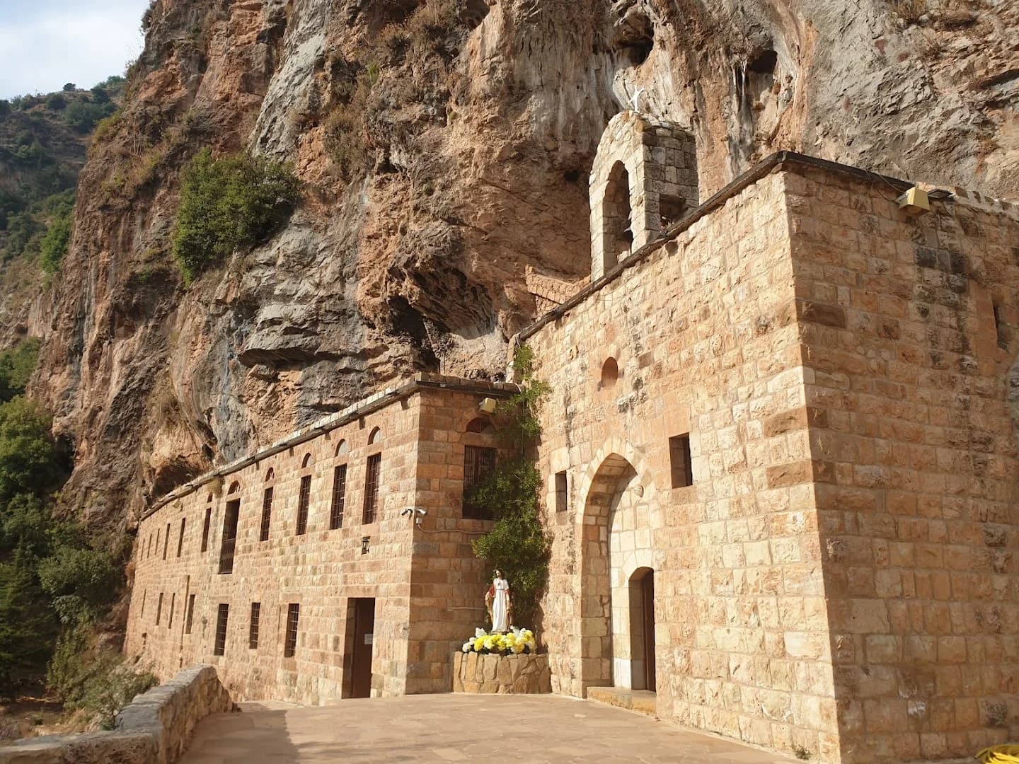Monastery of Mar Lishaa (Saint Elisha) - Monastery in Qadisha Valley