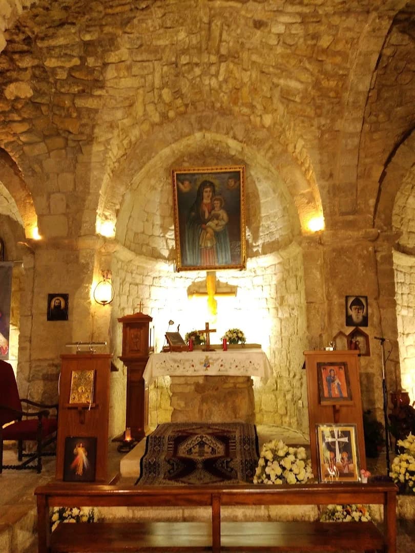 Intérieur view of Notre-Dame d'Ilige