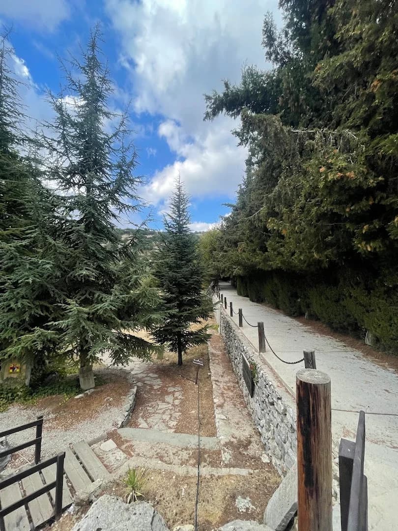 Extérieur view of Notre-Dame d'Ilige