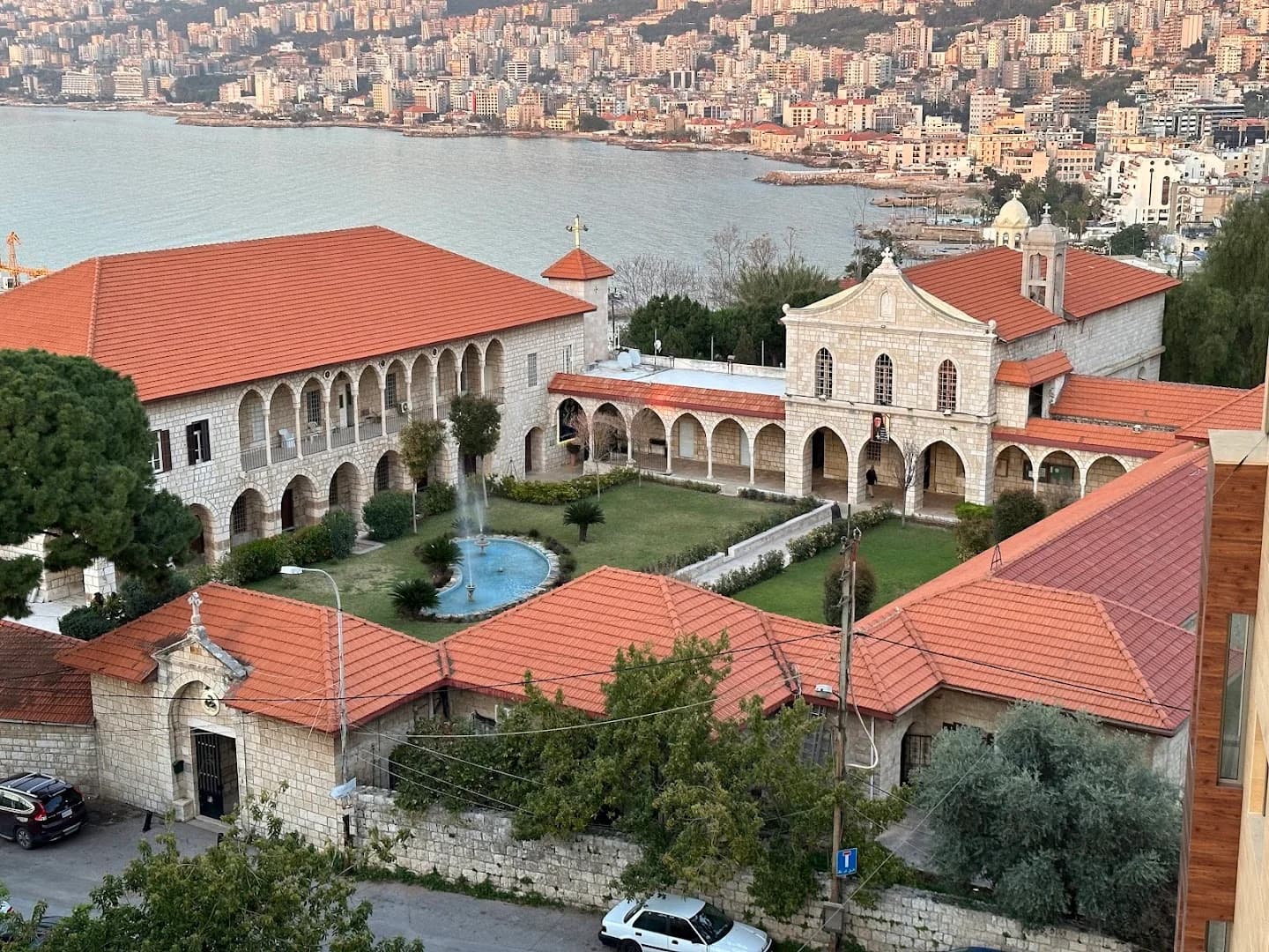 دير المخلص - Convent