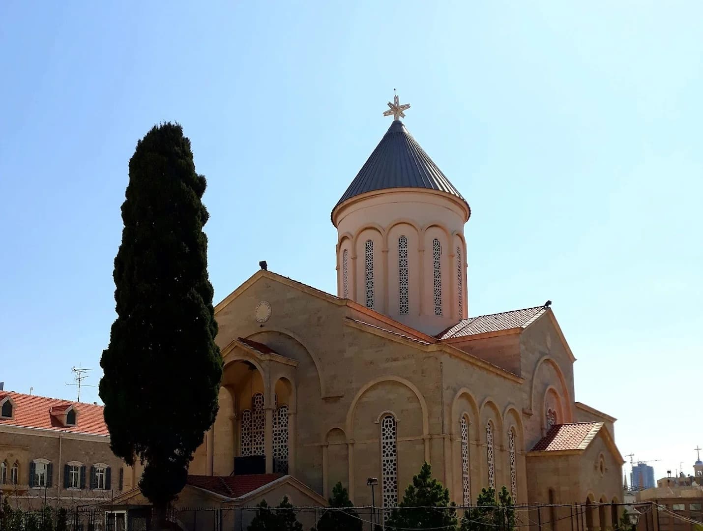 Sourp Nshan Cathedral - Cathedral