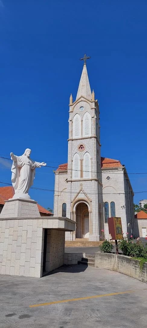 Église du Sacré-Cœur - Église in Qornet El Hamra