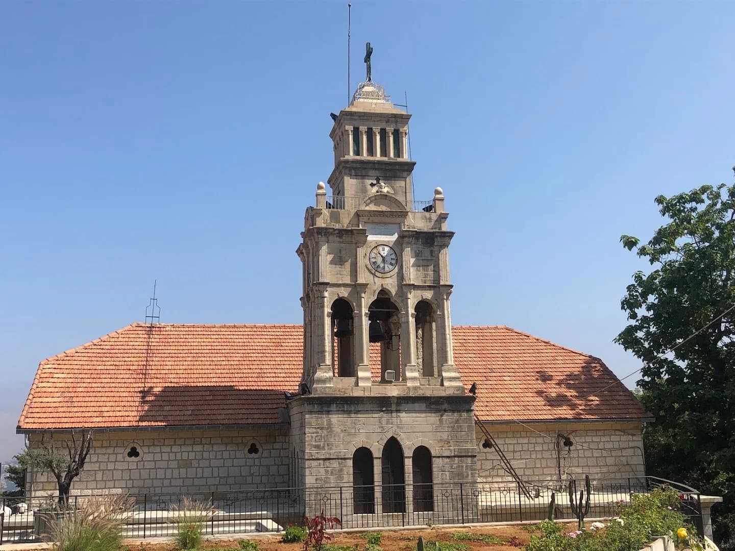 Église de la Dormition - Église in Mhaydthé